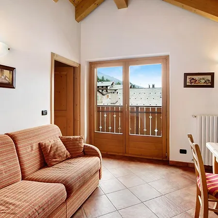Apartment Casa Michela Trilocale Mansardato
